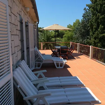 Apartment Supetar Blue Sky Exterior photo